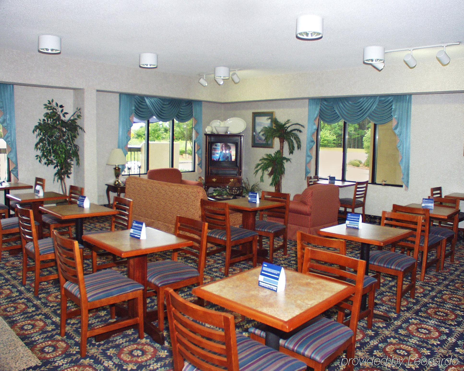 Baymont By Wyndham Orangeburg North Ξενοδοχείο Εξωτερικό φωτογραφία