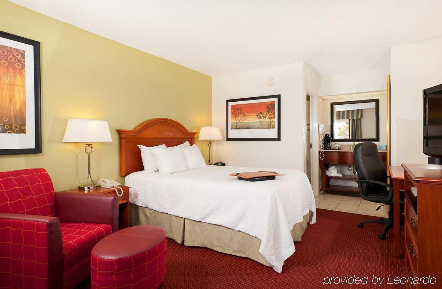 Baymont By Wyndham Orangeburg North Ξενοδοχείο Εξωτερικό φωτογραφία