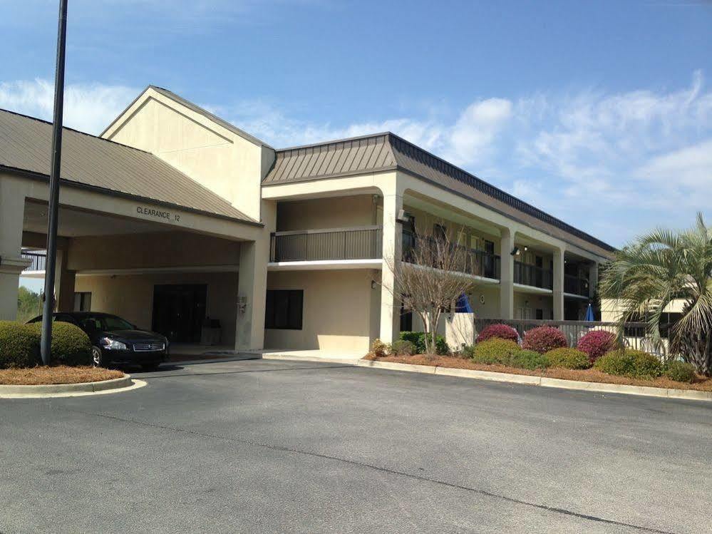 Baymont By Wyndham Orangeburg North Ξενοδοχείο Εξωτερικό φωτογραφία